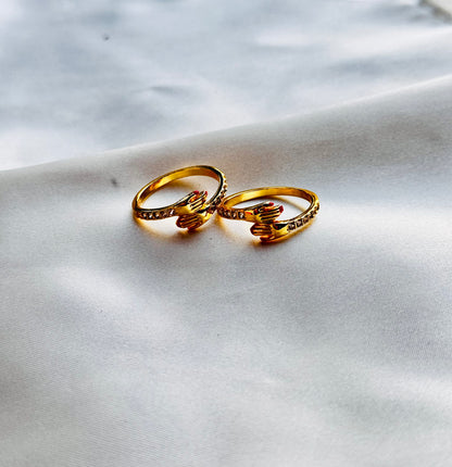 Hugs Ring.