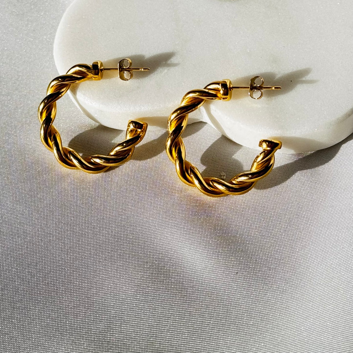 Twisted hoops
