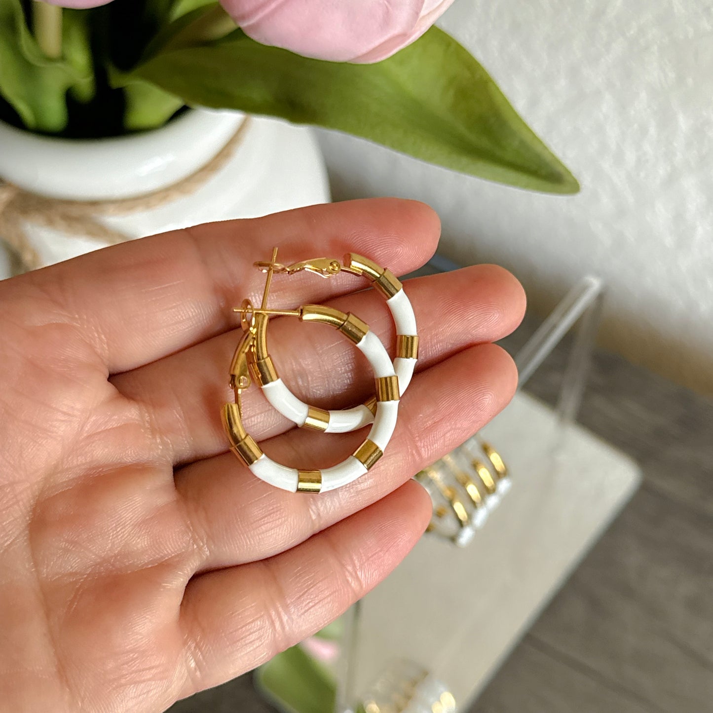 Bella hoops.