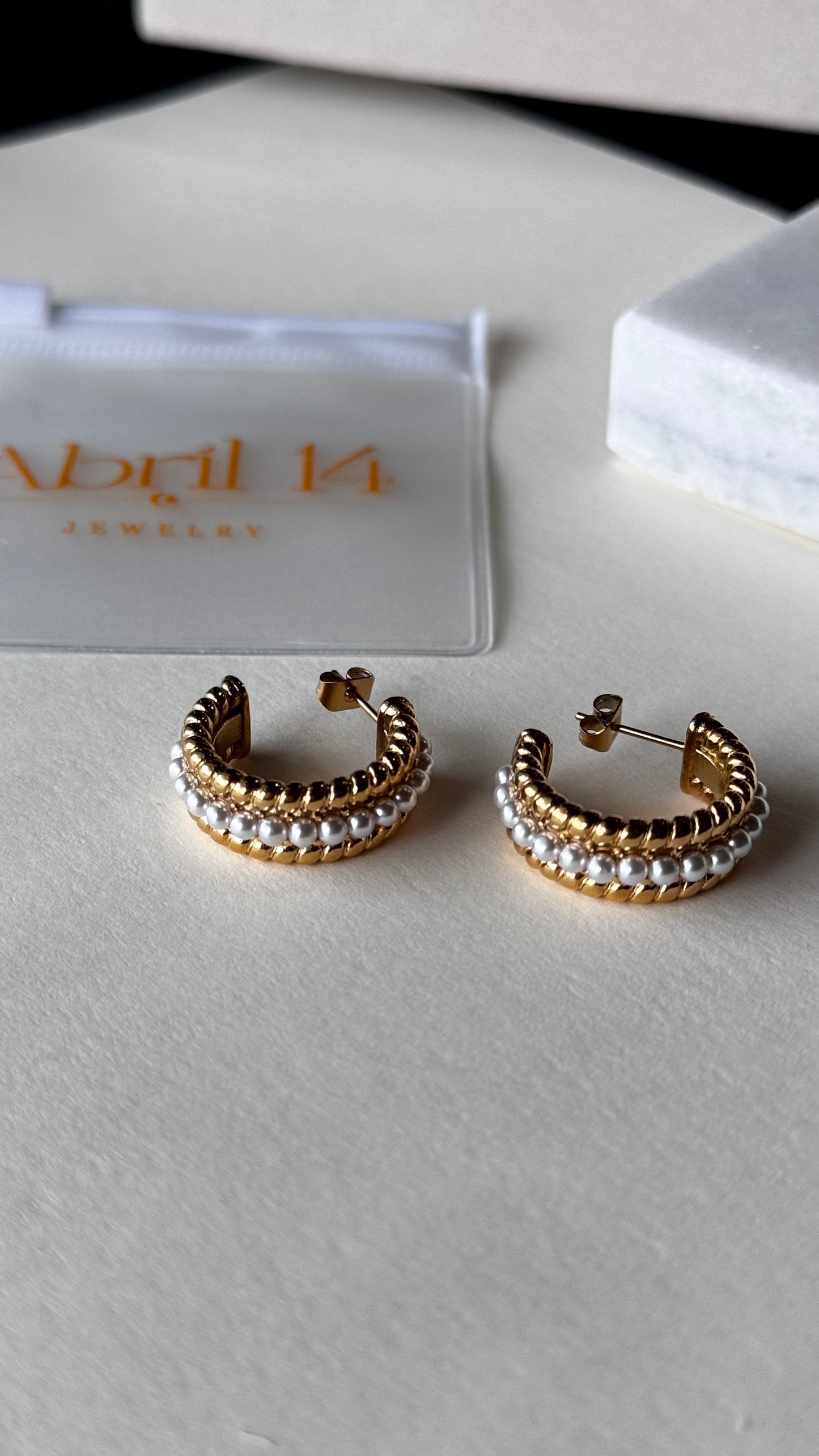 Amara hoops