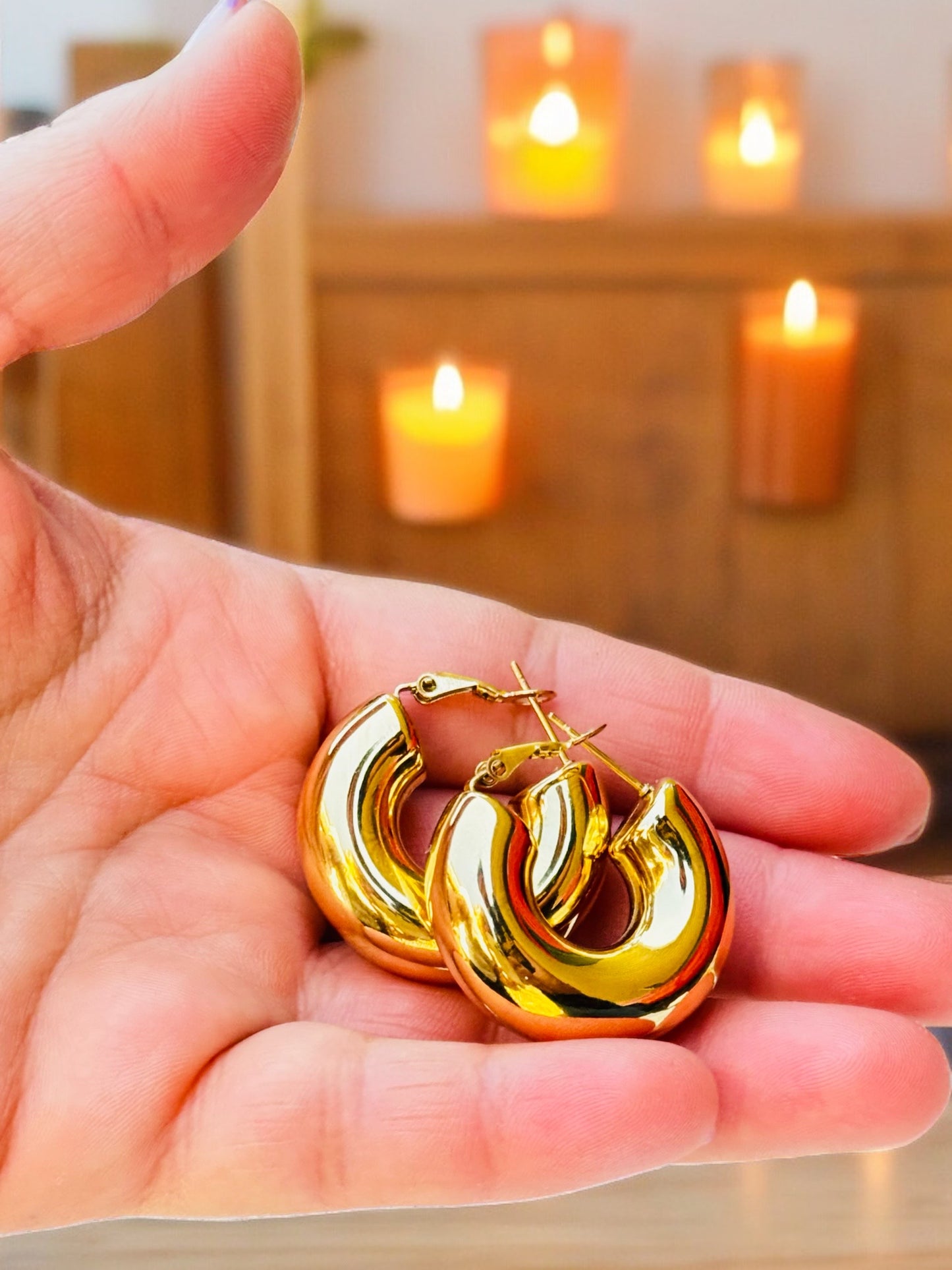 Taylor hoops